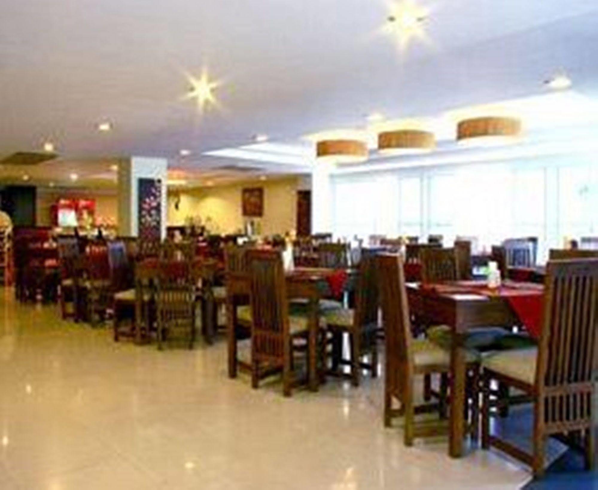 Tanawit Hotel&Spa Hua Hin Bagian luar foto