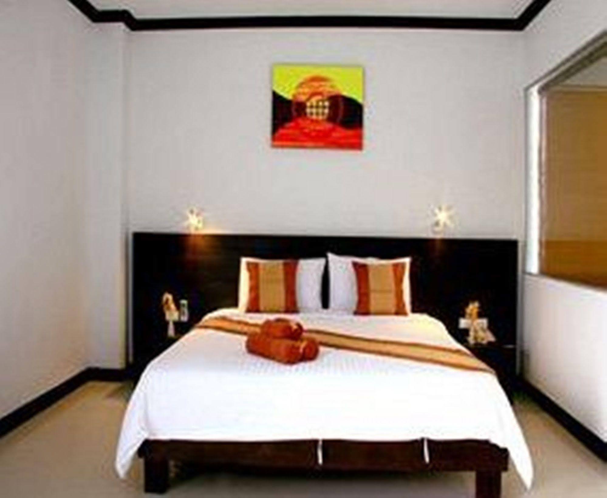 Tanawit Hotel&Spa Hua Hin Bagian luar foto
