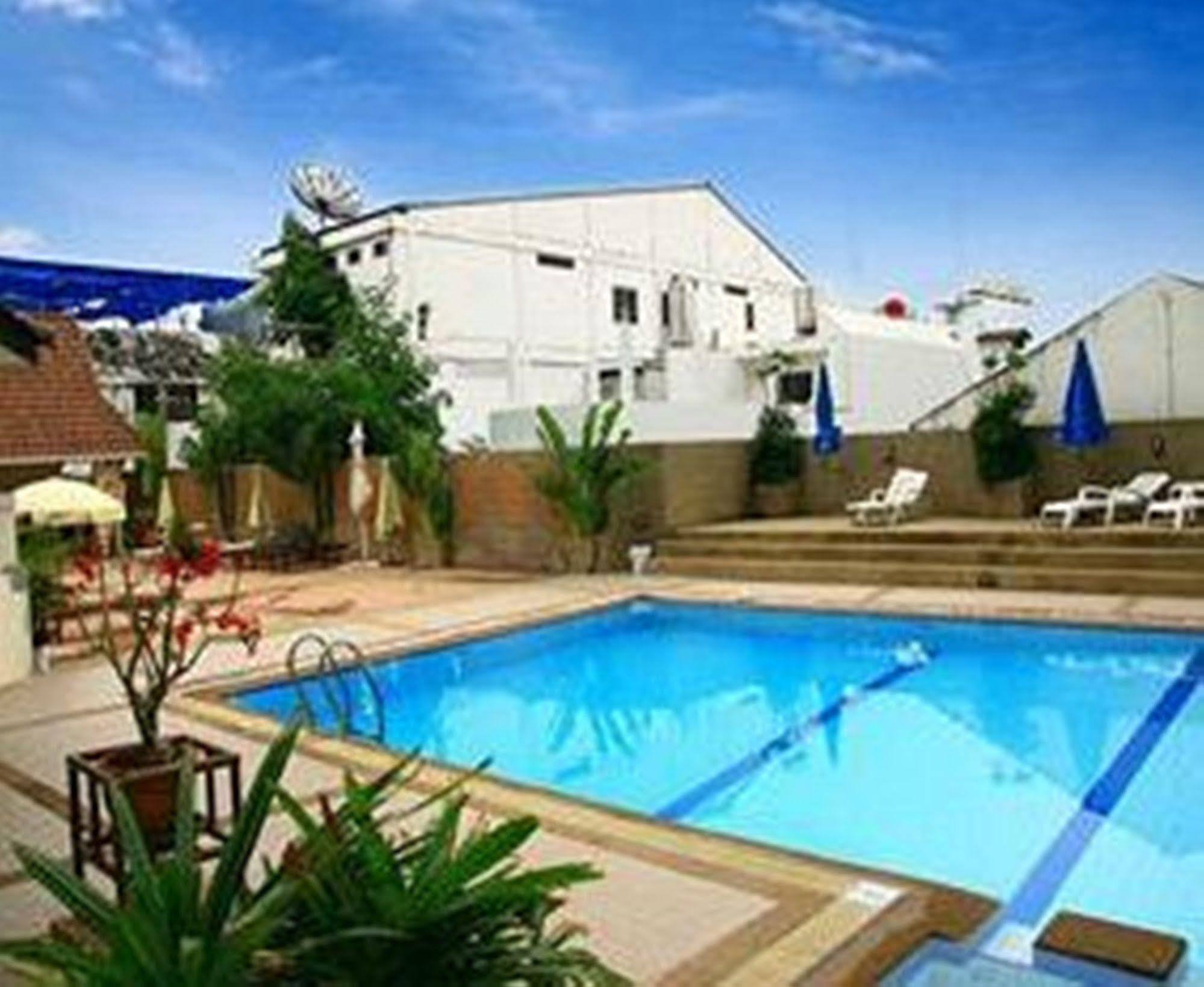 Tanawit Hotel&Spa Hua Hin Bagian luar foto