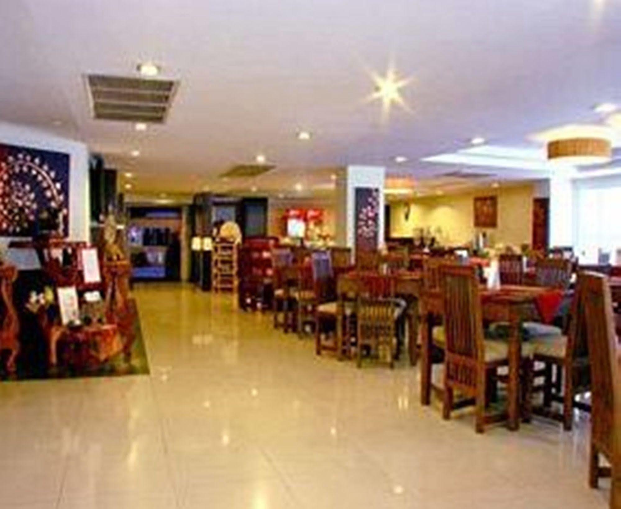 Tanawit Hotel&Spa Hua Hin Bagian luar foto