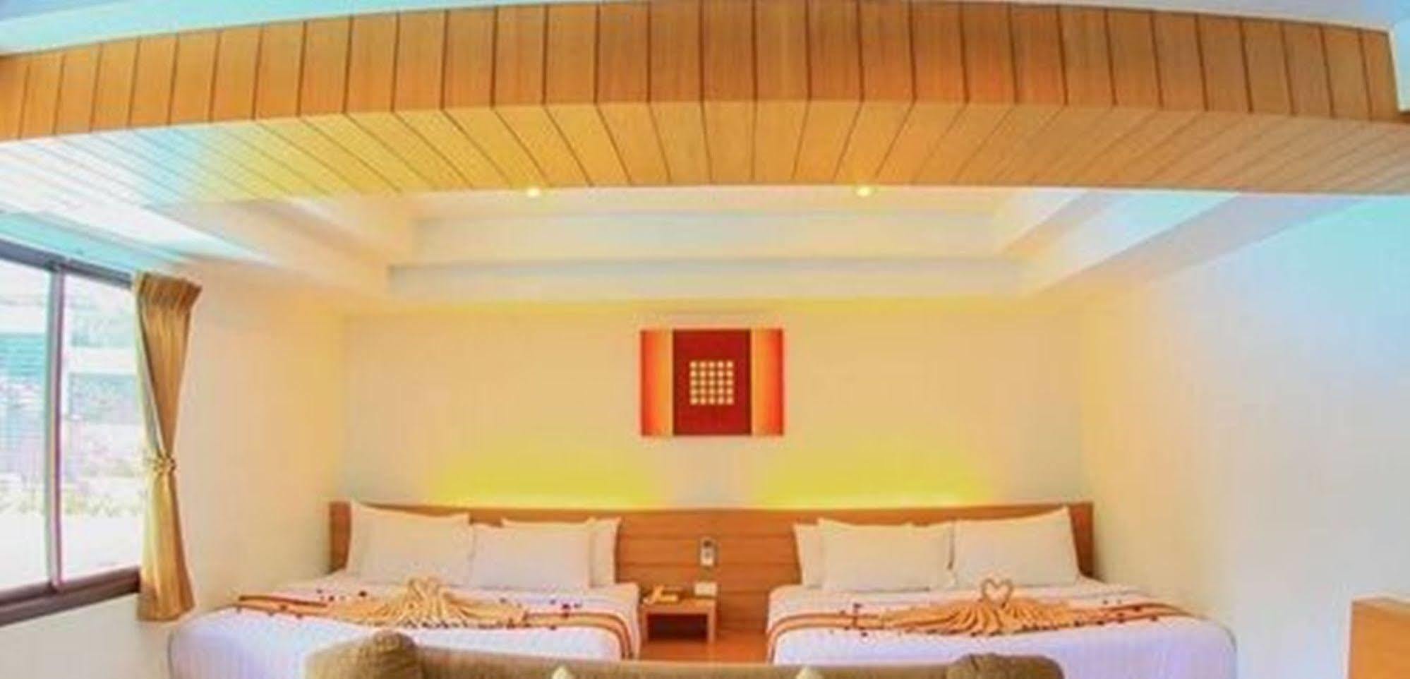 Tanawit Hotel&Spa Hua Hin Bagian luar foto