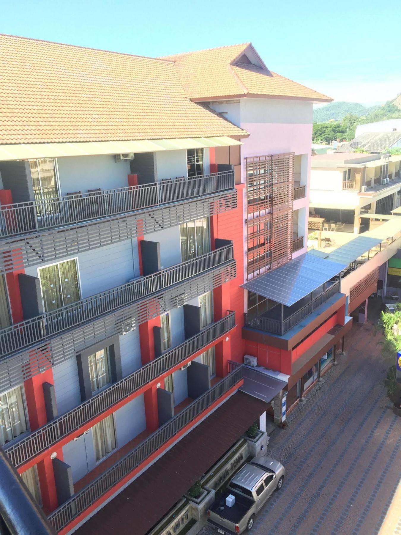 Tanawit Hotel&Spa Hua Hin Bagian luar foto