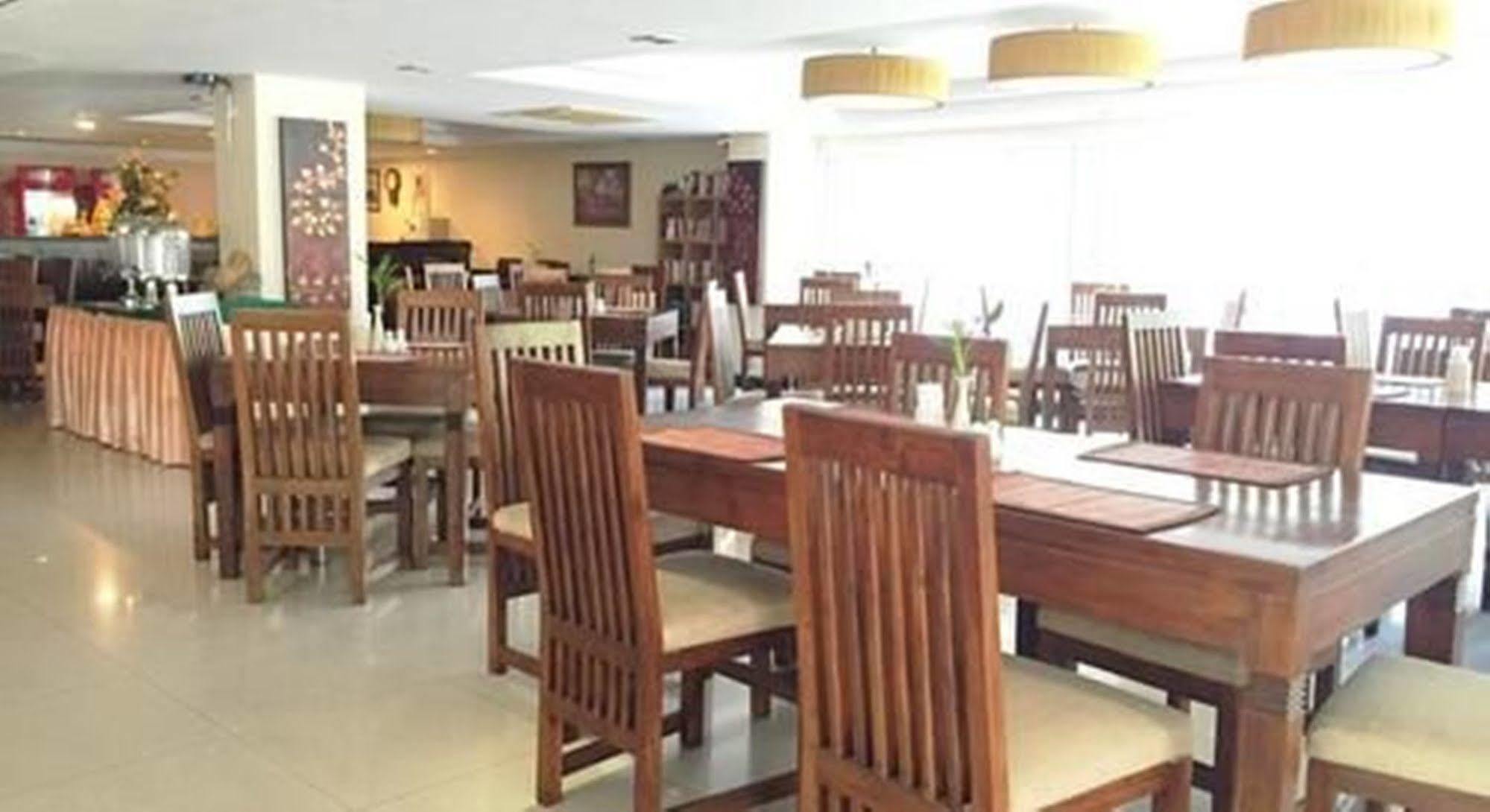 Tanawit Hotel&Spa Hua Hin Bagian luar foto