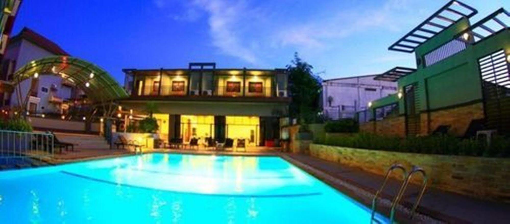 Tanawit Hotel&Spa Hua Hin Bagian luar foto